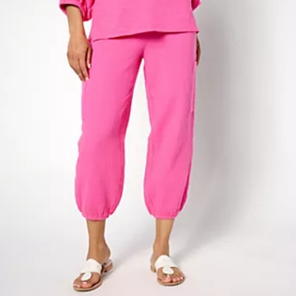 Belle by Kim Gravel Pants - Belle by Kim Gravel Pink Gauce Utiliity Cropped Jogger Pant